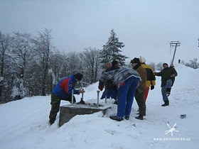 .. a jdeme na poslední stožár ...