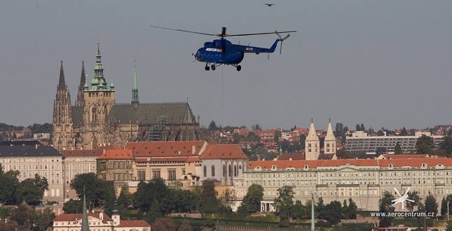 Transport klimatizací ve Štěpánské ulici